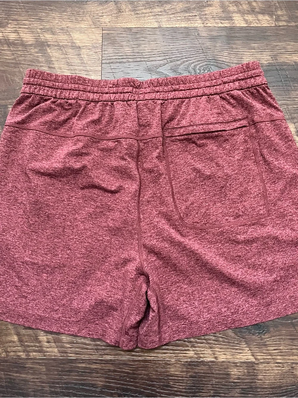 Lululemon athletica M7BCVs soft jersey 5” heathered red athletic shorts XL